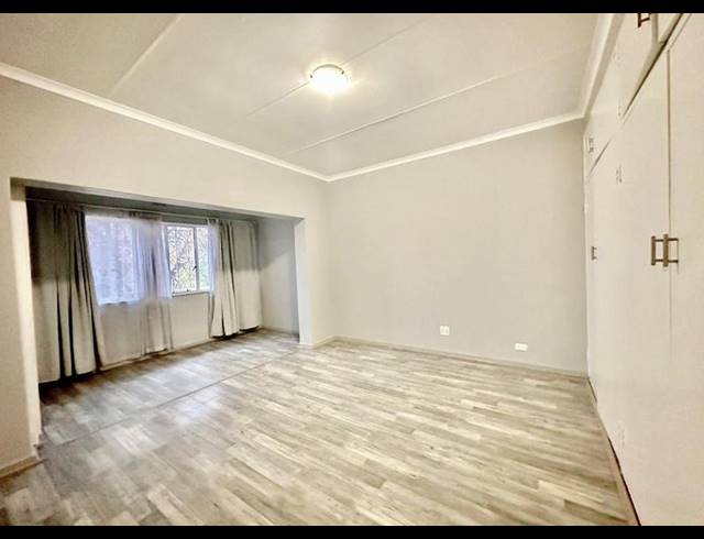 2 BEDROOM APARTMENT FOR SALE IN NEW REDRUTH